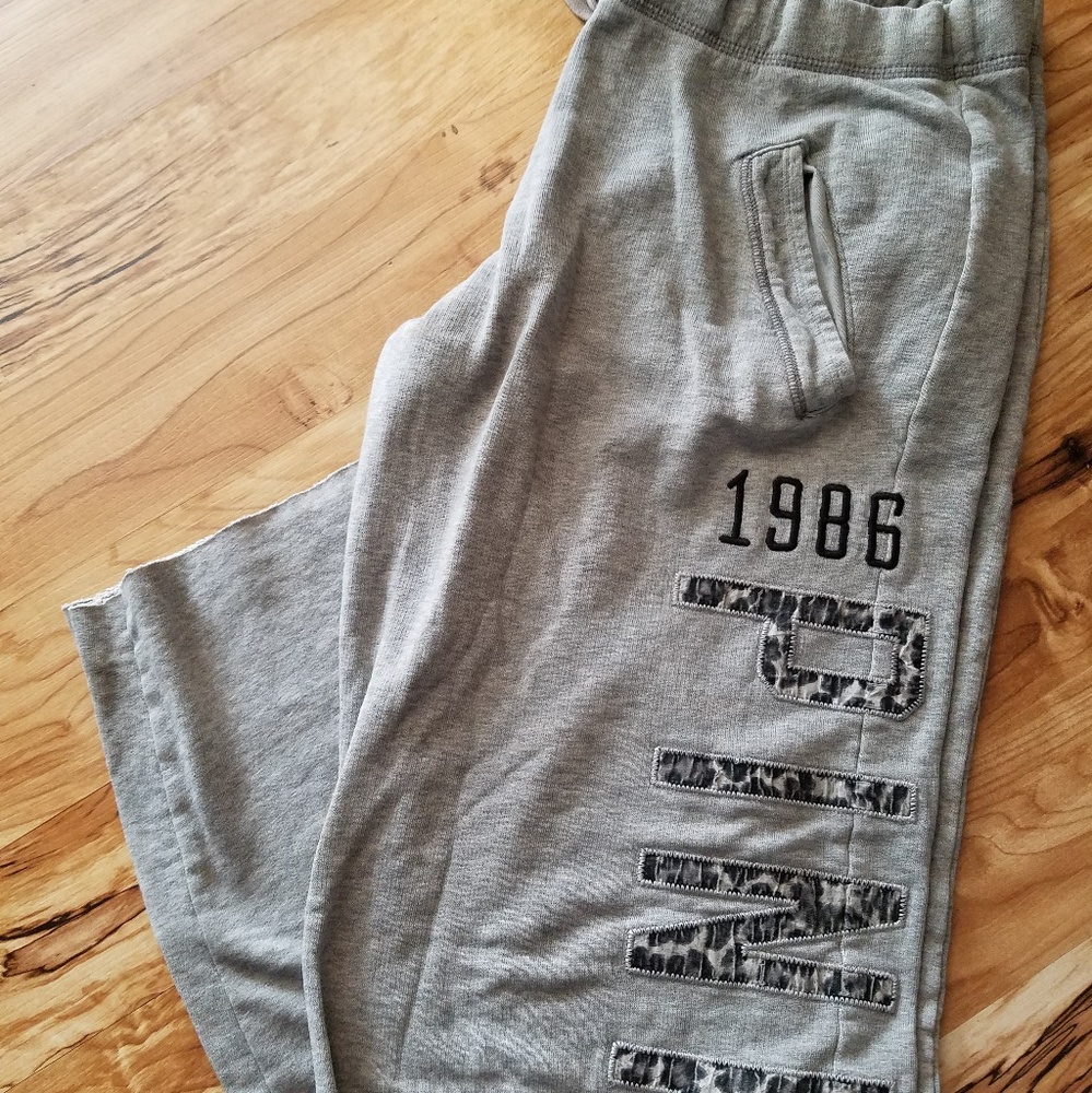 VS PINK boyfriend sweats